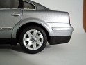 1:18 Welly Volkswagen Passat 2000 Grey Metallic. Subida por Francisco